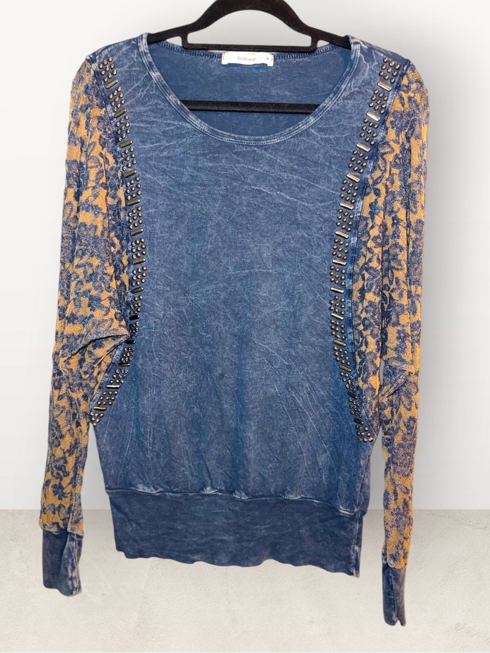 🌺bohme Blue Washed Pullover Lace Embroidered Sleeves Studded Top